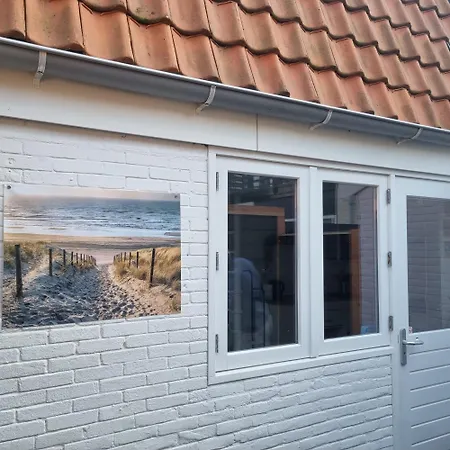 Bloei Aan Zee 200 M From Sea And Center Egmond aan Zee