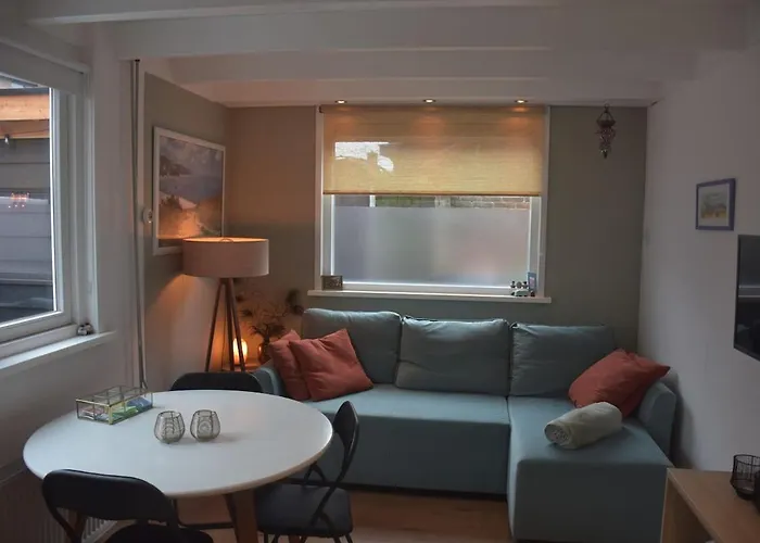 Bloei Aan Zee 200 M From Sea&center Vakantiehuis