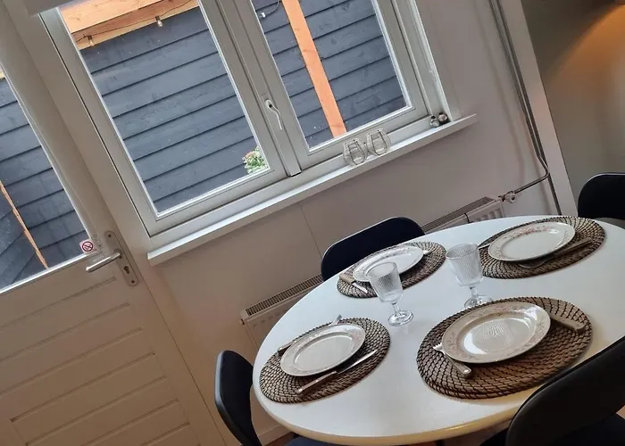 Holiday home Bloei Aan Zee 200 M From Sea And Center Egmond aan Zee