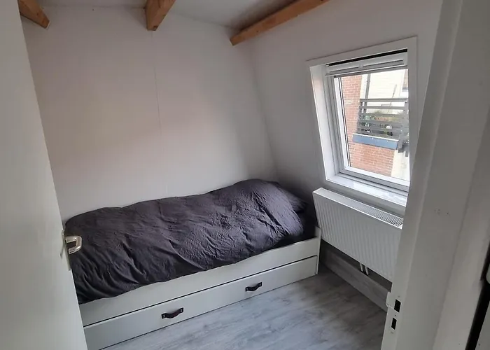 Vakantiehuis Bloei Aan Zee 200 M From Sea&center *