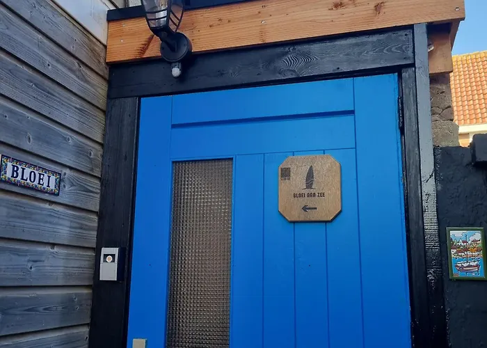 Bloei Aan Zee 200 M From Sea And Center *